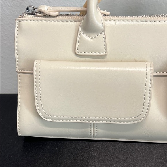 Rachel Zoe | Ivory Shoulder Bag w/ Boot Scarf - Picture 4 of 14